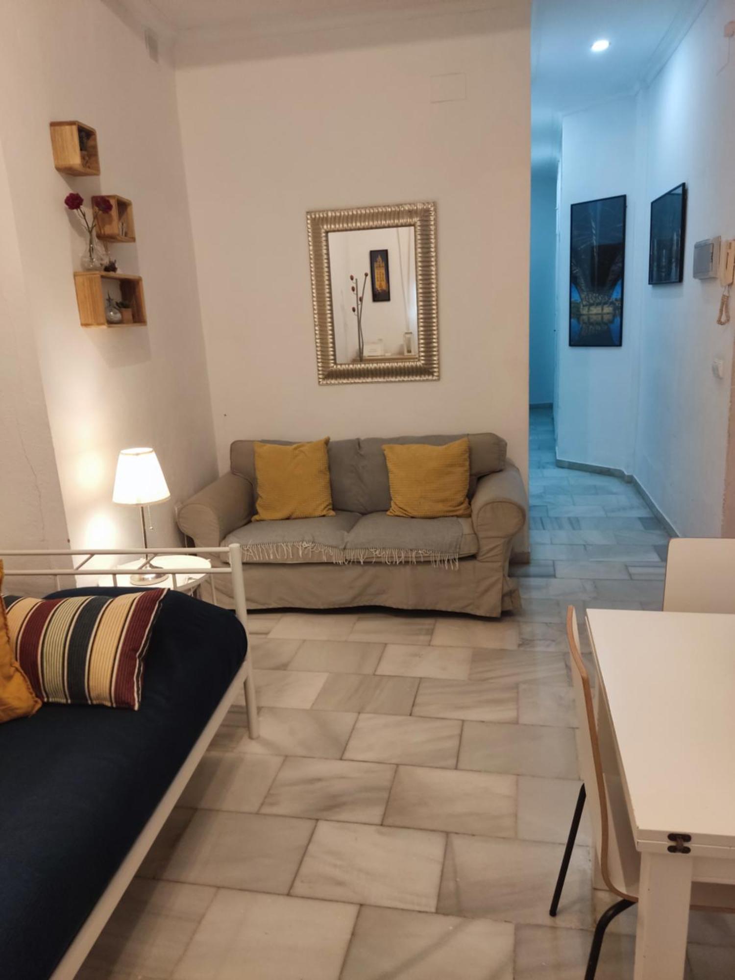 Santas Patronas Street Center Apartment Севиля Екстериор снимка
